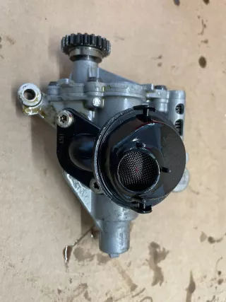 06H115105BT Насос масляный Volkswagen Golf 7 Арт AL13548497405, вид 3