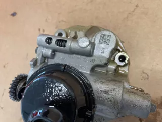 06H115105BT Насос масляный Volkswagen Golf 7 Арт AL13548497405, вид 4