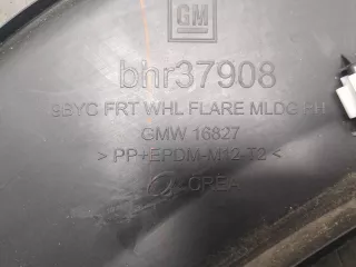 42810383 Накладка (молдинг) переднего правого крыла Chevrolet TrailBlazer 3 Арт 20112908, вид 4