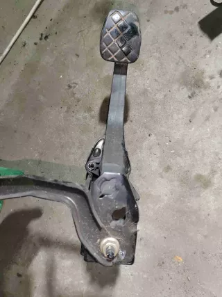 1J1721373C Педаль сцепления   Volkswagen Golf 4 Арт G45175, вид 2