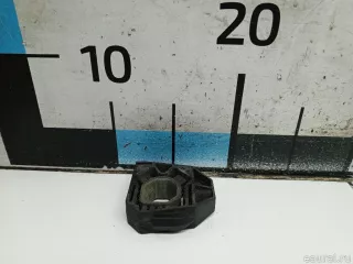 1K0121367N VAG Кронштейн радиатора Volkswagen Jetta 6 Арт E31623887, вид 1