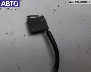 1j0973702 Выключатель концевой (концевик) Volkswagen Passat B5 Арт 54972331, вид 2