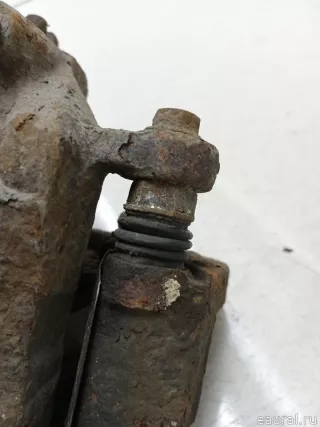 5818038A11 Hyundai-Kia Суппорт тормозной передний левый Kia Magentis MS Арт E90435830, вид 4