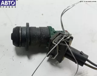 037906031AA Форсунка топливная Volkswagen Passat B4 Арт 55003626, вид 2