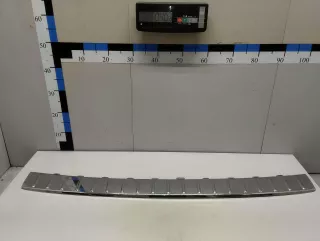 7P6807787A2ZZ VAG Накладка заднего бампера Volkswagen Touareg 2 Арт E23666719, вид 1