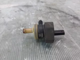 A2700184300, 0009976912 Клапан вентиляции картерных газов Mercedes E W213 Арт 39300, вид 3