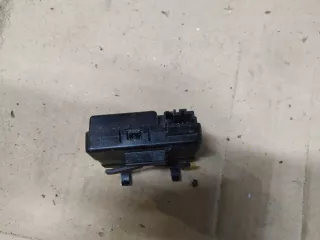 13523281 Блок управления центральным замком  Chevrolet Malibu 9 Арт 96567_0110231058117, вид 2