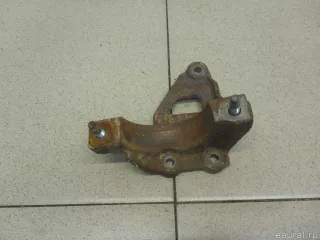 2523654 Ford Кронштейн подвесного подшипника Ford Transit 4 Арт E100529883, вид 1