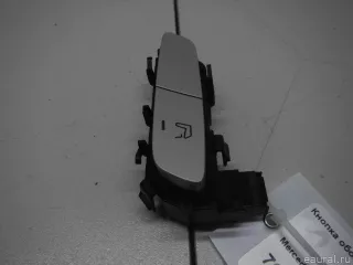 21390515047N49 Mercedes Benz Кнопка обогрева сидений Mercedes S C217 Арт E70772592, вид 4