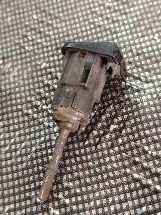 3B0837167 Личинка дверного замка   Volkswagen Passat B5 Арт B5024, вид 2