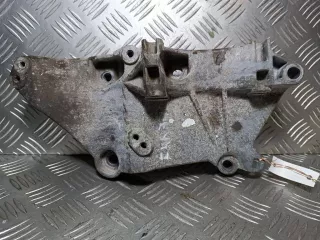 8200100148 Кронштейн Renault Megane 2 Арт 30341