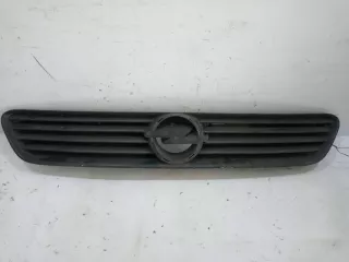 90588120 Решетка радиатора Opel Astra G Арт 16094