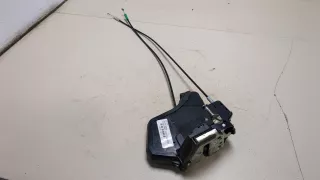 6933001051 Замок двери задней правой Toyota Matrix 1 Арт 20167469, вид 1