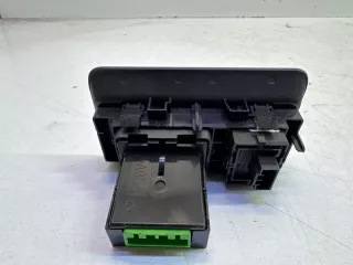 LR025942 Кнопка крышки багажника Land Rover Range Rover 4 Арт lz233094, вид 3