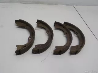4560176AA Chrysler Колодки ручного тормоза к-кт Jeep Cherokee KL Арт E41209655, вид 1