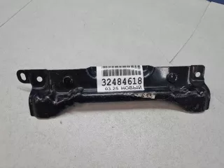 5316552020 Кронштейн усилителя переднего бампера левый Toyota Yaris 2 Арт Z345643, вид 1