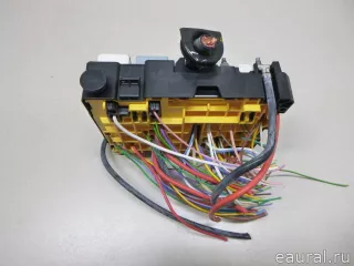 9804848580 Citroen-Peugeot Блок предохранителей Peugeot 3008 2 Арт E23705334, вид 2