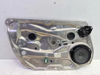 A2047200579 кронштейн Mercedes C W204 Арт VZ233568, вид 1