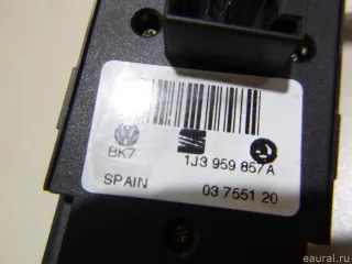 1J3959857A VAG Блок управления стеклоподъемниками Skoda Octavia A8 Арт E48576624, вид 4