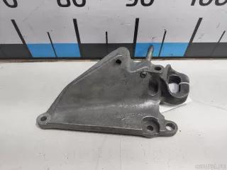 1149573 Ford Кронштейн двигателя правый Ford Focus 1 Арт E60690122