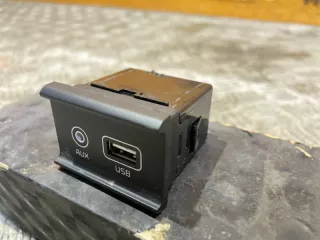 96120d4500 Разъем AUX / USB Kia Optima 4 Арт 139709MA, вид 2