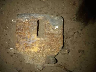  Суппорт передний правый   Chrysler PT Cruiser Арт PT98