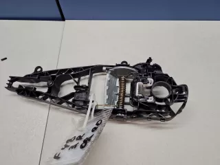 51217401210 Кронштейн ручки двери правой BMW X1 F48 Арт Z346747