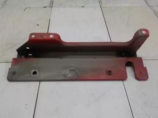 5000938837 Renault Кронштейн крепления дефлектора правый Renault Magnum Арт E8357409