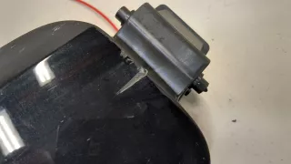 8W0010508M Лючок бензобака черный Audi Q3 2 Арт 20230791, вид 2