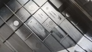 1K0937132F Крышка блока предохранителей Audi A3 8P Арт 20232130, вид 3