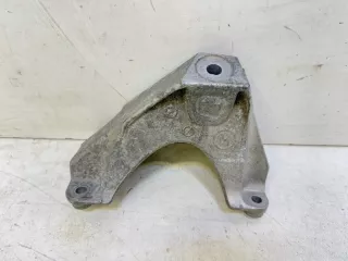 22116876220 Кронштейн двигателя BMW X5 G05  Арт VZ229808