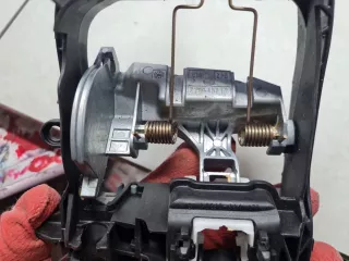 51217296457 Кронштейн ручки двери передней левой MINI CLUBMAN F54 Арт ZAP347441, вид 2