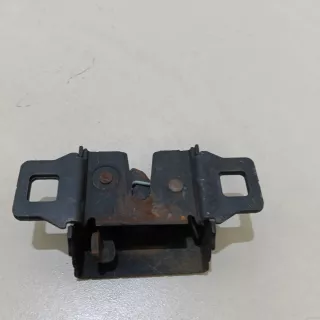 LR065339 Land Rover Замок капота Land Rover Discovery 5 Арт E23454369, вид 5