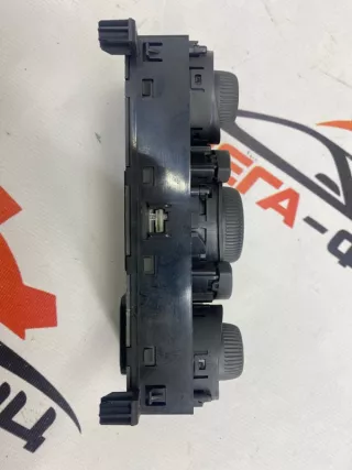 96850724xt-00 Блок управления климат-контролем Peugeot 308 1 Арт MF13359, вид 9
