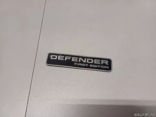 LR137458 Land Rover Эмблема на крышку багажника Land Rover Defender 3 Арт E52520133