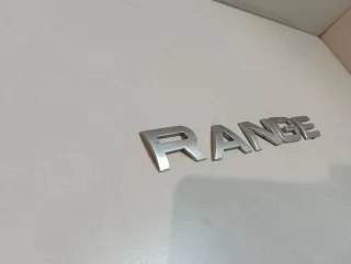 LR045014 Land Rover Эмблема на крышку багажника Land Rover Range Rover Sport 2 restailing Арт E23336313, вид 2