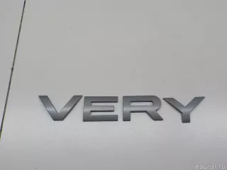 LR063647 Land Rover Эмблема на крышку багажника Land Rover Discovery 5 Арт E84744737, вид 1