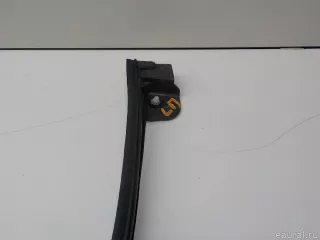 LR058543 Land Rover Уплотнитель двери Land Rover Discovery 5 Арт E84748132, вид 11
