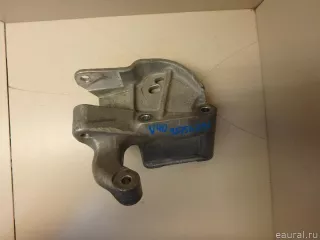 31480515 Volvo Кронштейн двигателя правый Volvo V40 2 Арт E95756291