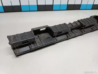 31395858 Volvo Кронштейн накладки на порог (наружней) Volvo XC90 2 Арт E103008088, вид 4