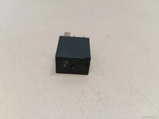 7075004000 Geely Реле Geely Coolray Арт E23709503, вид 3