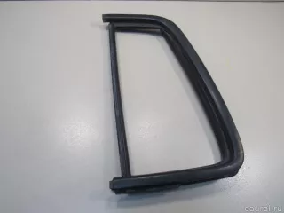 8466562J00 Suzuki Уплотнитель форточки правой Suzuki Swift 3 Арт E80176222, вид 1