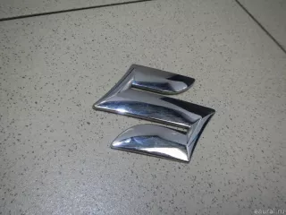 7781158J000PG Suzuki Эмблема на крышку багажника Suzuki Grand Vitara JT Арт E100256026, вид 2