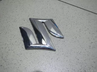7781158J000PG Suzuki Эмблема на крышку багажника Suzuki Grand Vitara JT Арт E100256026, вид 3