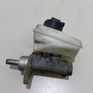 6001551028 Renault Цилиндр тормозной главный Renault Logan 1 Арт E23718471, вид 4