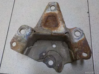 8200714156 Renault Кронштейн задней балки Renault Laguna 2 Арт E31007566, вид 5