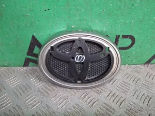 9097502091, 5314360030, 8 Кронштейн эмблемы Toyota Land Cruiser Prado 150 Арт 367690RM, вид 1