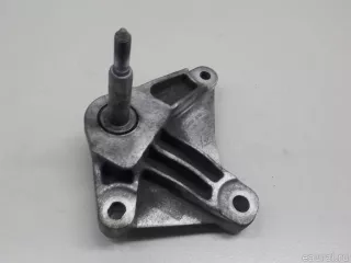 8200430757 Renault Кронштейн опоры КПП Renault Kangoo 2 Арт E52216402, вид 1