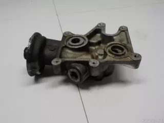 AT4Z6881HA Ford Кронштейн масляного фильтра Ford Explorer 5 restailing Арт E50965937, вид 4