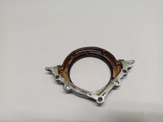 1052B584 Mitsubishi Крышка коленвала задняя Mitsubishi Monter 4 Арт E23556757, вид 2